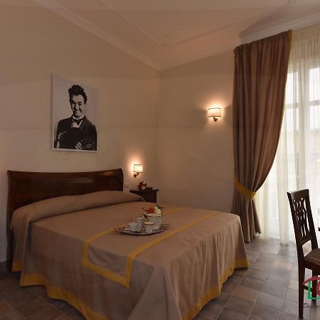 Dimora Conte Di Ruvo Bed & Breakfast Napoli Eksteriør bilde