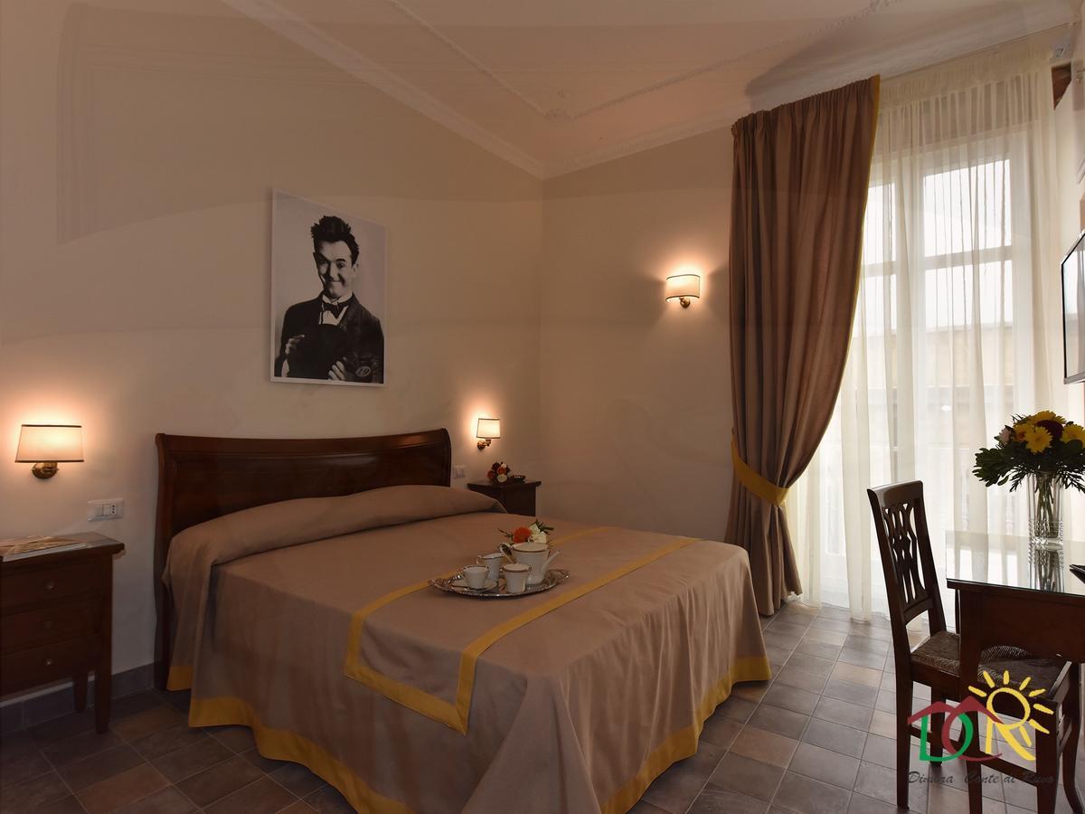 Dimora Conte Di Ruvo Bed & Breakfast Napoli Eksteriør bilde